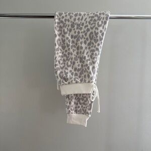 Victoria’s Secret Women’s Knit Joggers